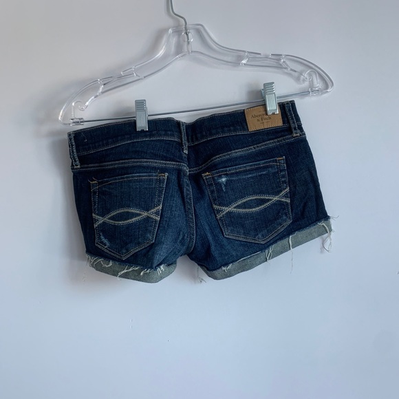 Abercrombie and Fitch short shorts size 26 - Picture 2 of 6